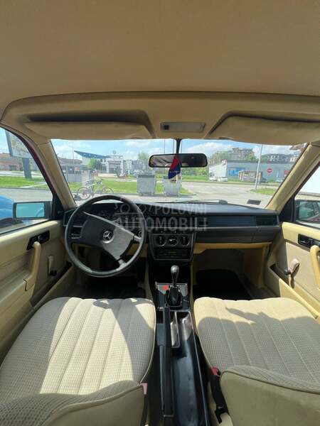 Mercedes Benz 190 E