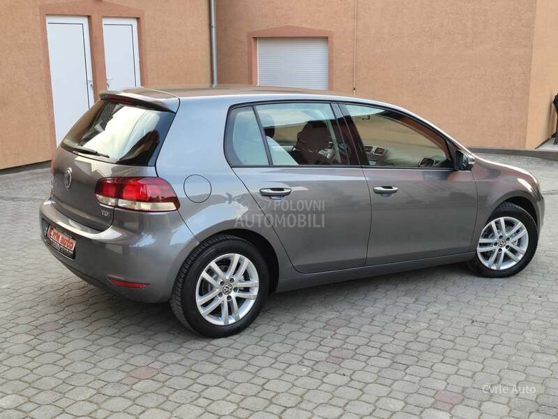 Volkswagen Golf 6 1.6TDI BAŠ KA0 N0V