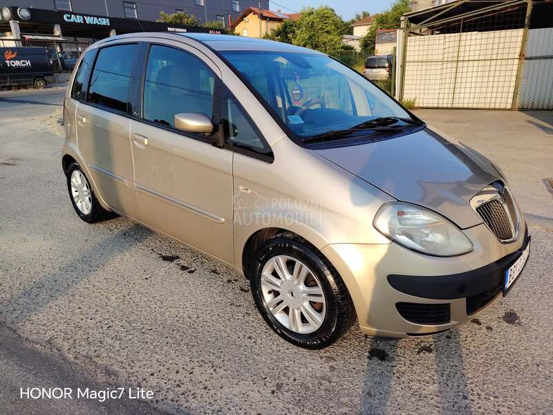 Lancia Musa 1.4 platinum