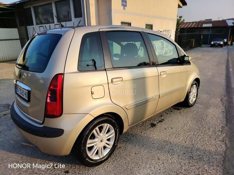 Lancia Musa 1.4 platinum
