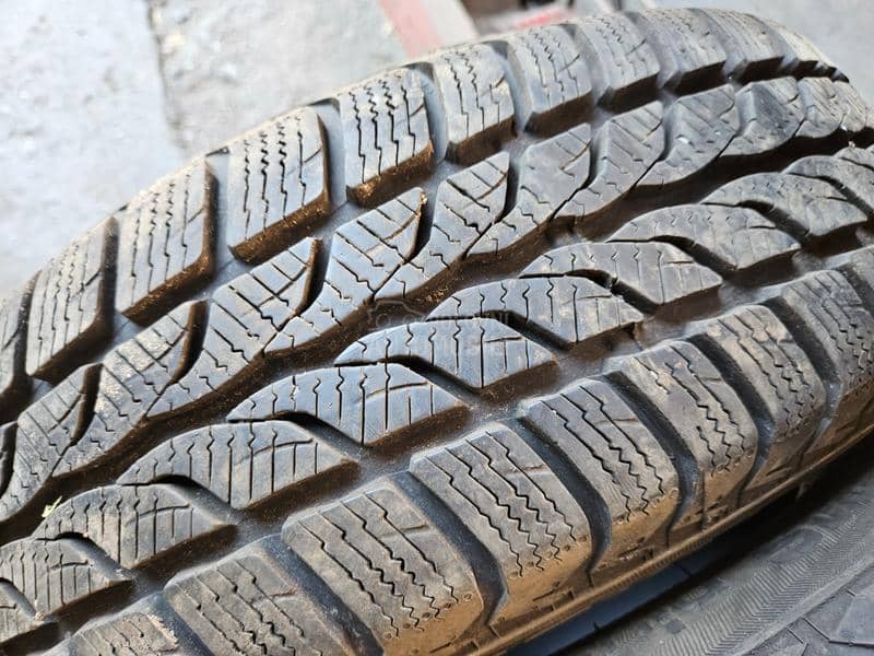Uniroyal 195/65 R15 Sve sezone