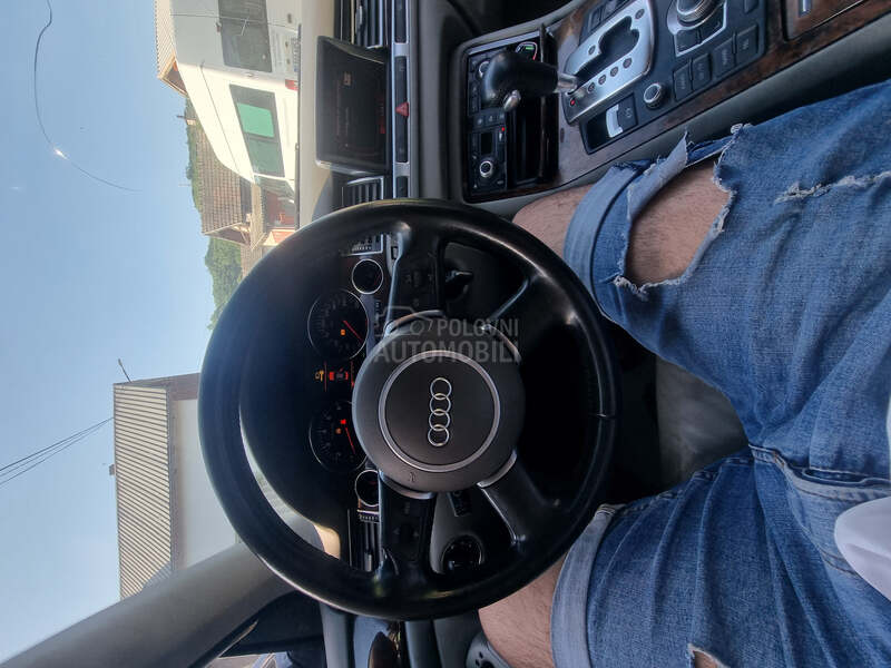 Audi A8 