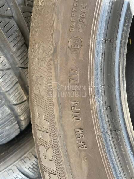 Semperit 215/60 R16 Zimska