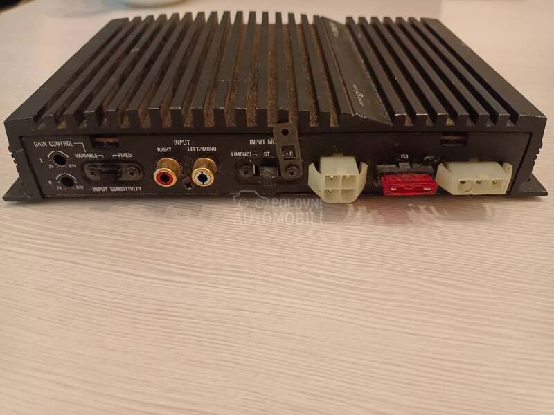 Auto pojačalo 400W peak