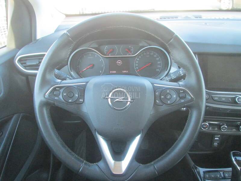 Opel Crossland X  1.5 d Elegance at6