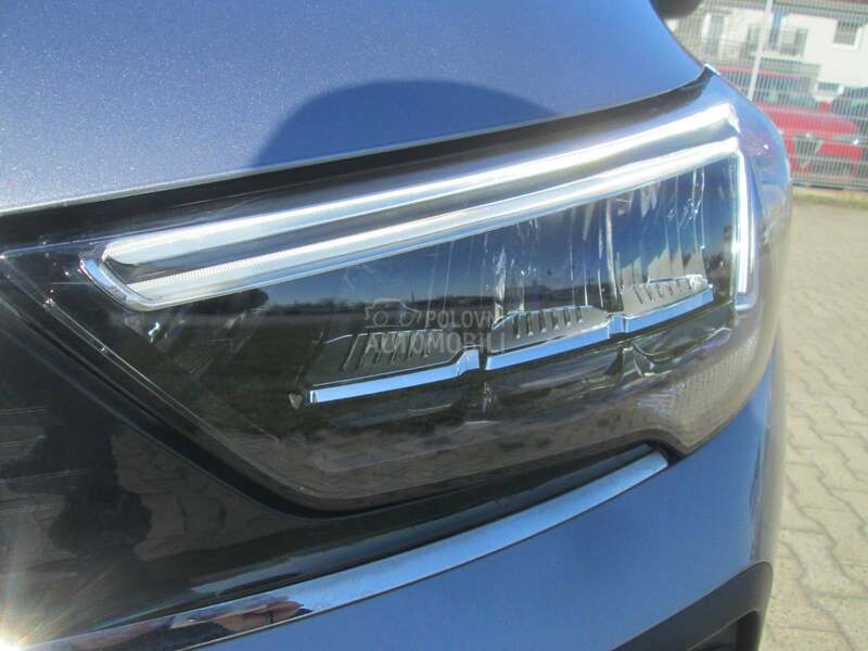 Opel Crossland X  1.5 d Elegance at6