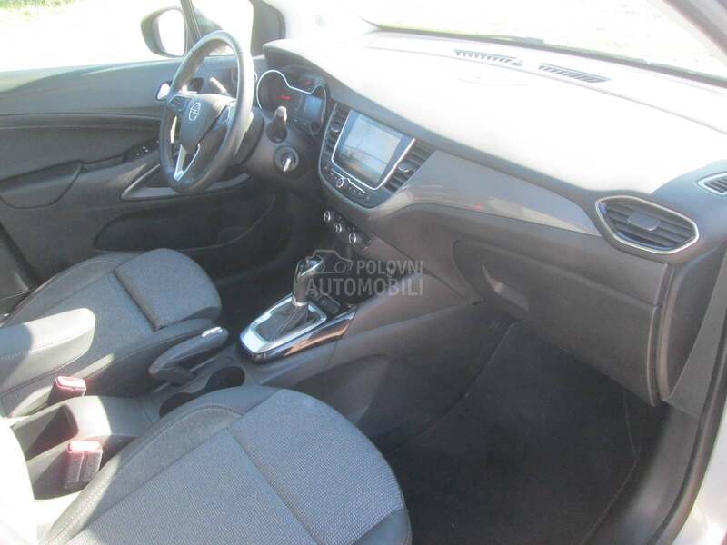 Opel Crossland X  1.5 d Elegance at6