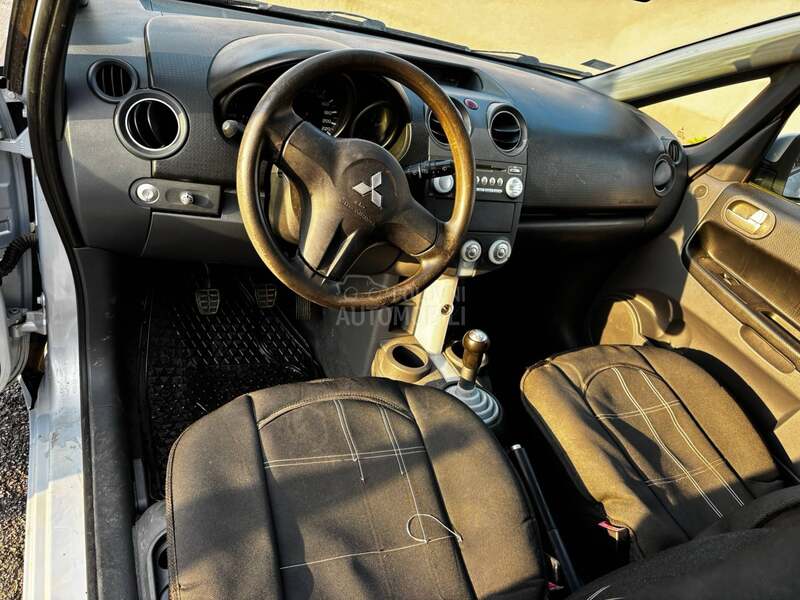Mitsubishi Colt cz3