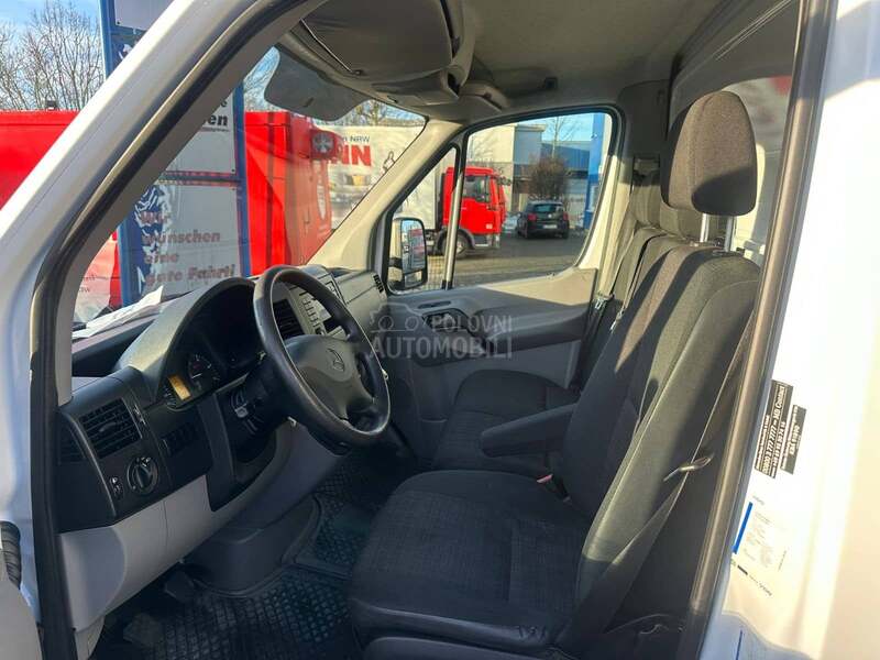 Mercedes Benz Sprinter 516