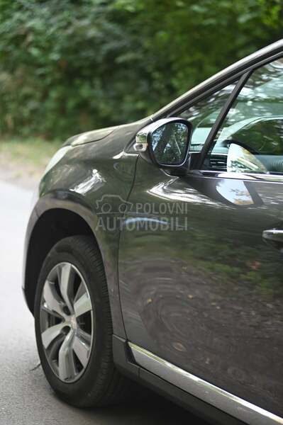Peugeot 2008 ALLURE