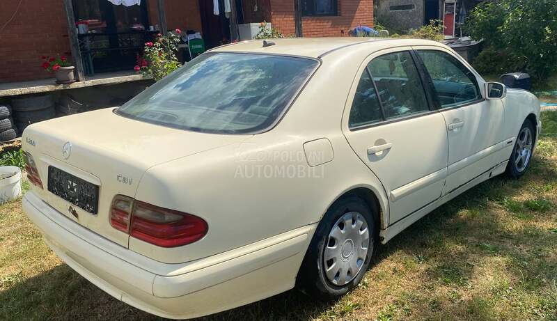 Mercedes Benz E 220 2.2cdi
