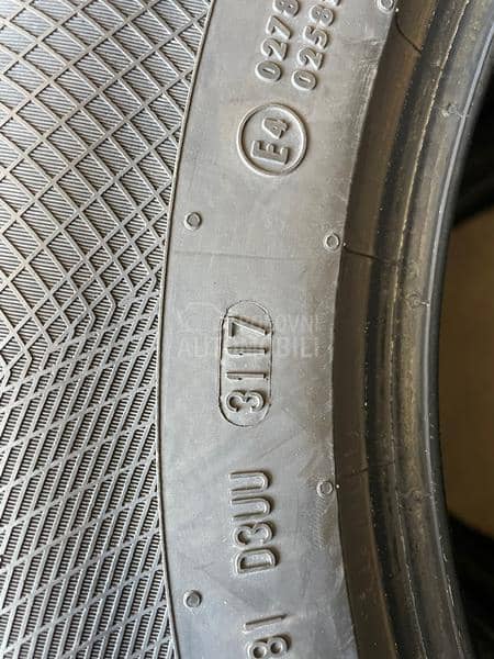 Continental 235/65 R17 Zimska