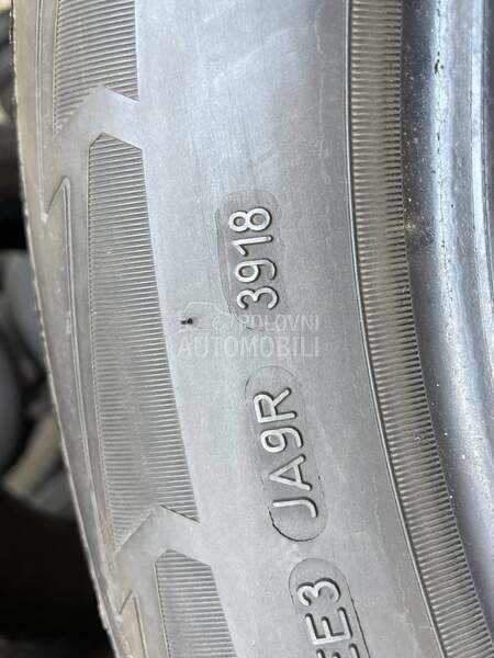 Goodyear 215/65 R17 Zimska