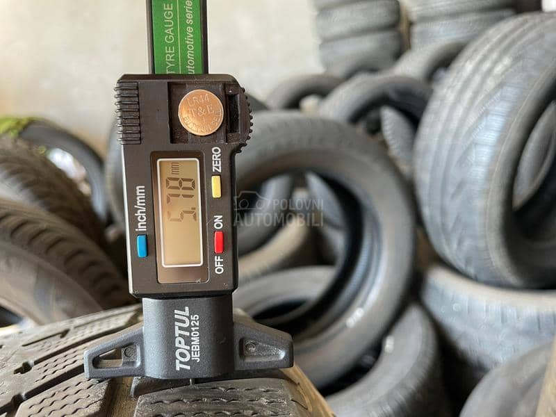 Goodyear 215/65 R17 Zimska