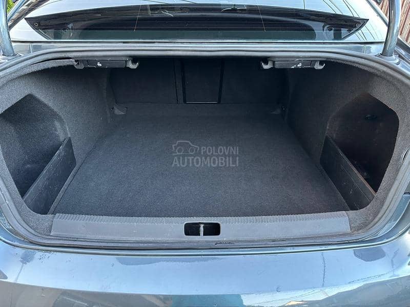 Volkswagen Passat B7 2.0 TDI
