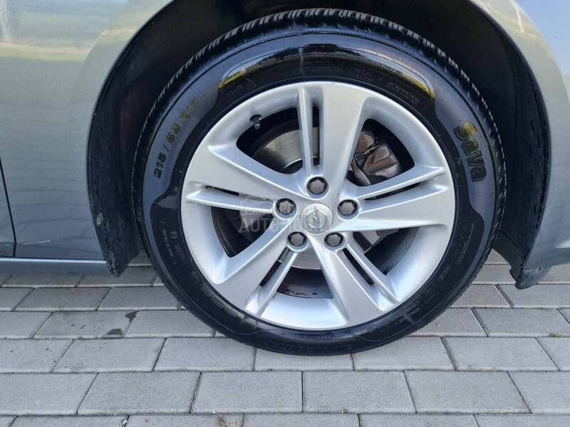 Opel Insignia 1,6 disel eco sport