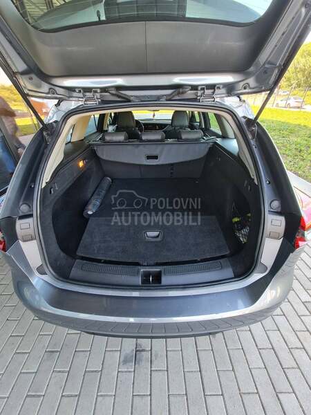 Opel Insignia 1,6 disel eco sport