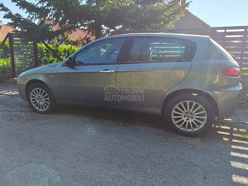 Alfa Romeo 147 1.6 ts restyling