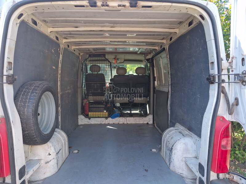 Renault Master 2.5 dci