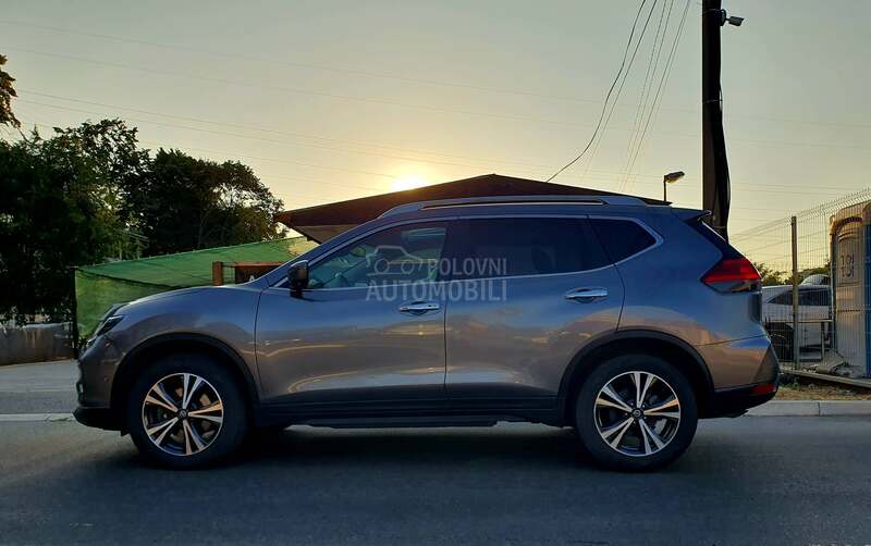 Nissan X-Trail 7 seats