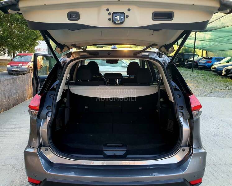 Nissan X-Trail 7 seats