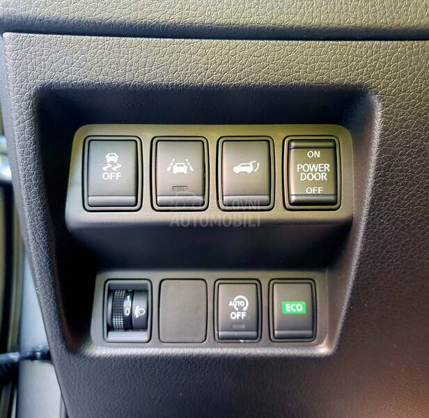 Nissan X-Trail 7 seats