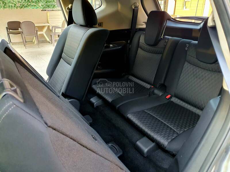 Nissan X-Trail 7 seats
