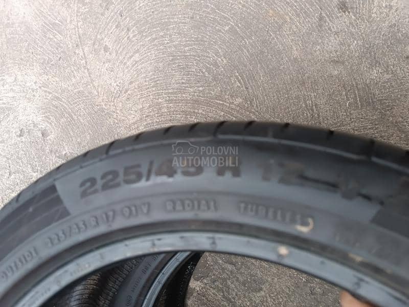 Continental 225/45 R17 Letnja