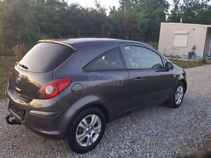 Opel Corsa D 1.4