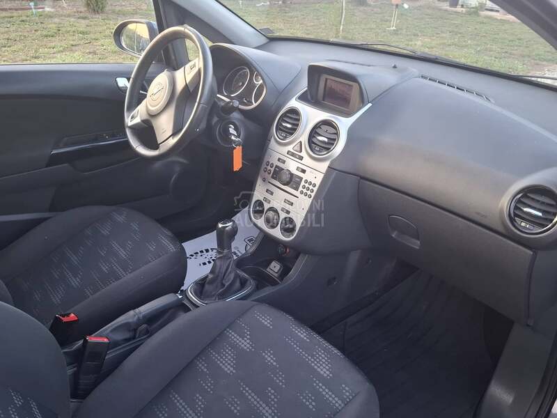 Opel Corsa D 1.4