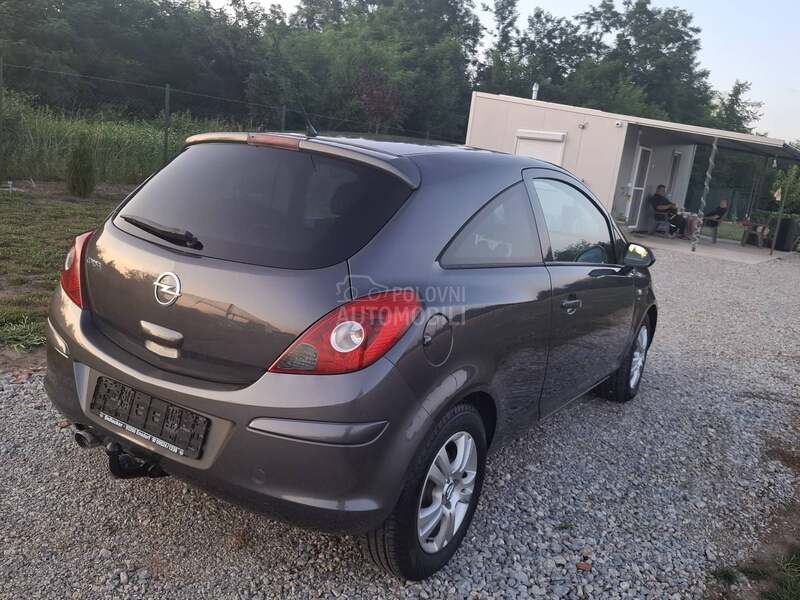 Opel Corsa D 1.4