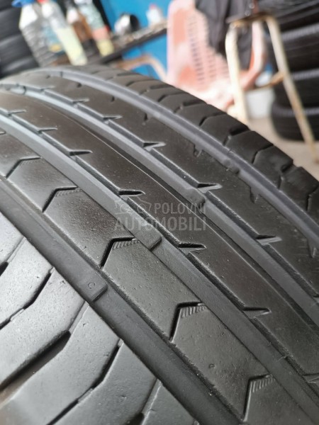 Continental 215/55 R17 Letnja