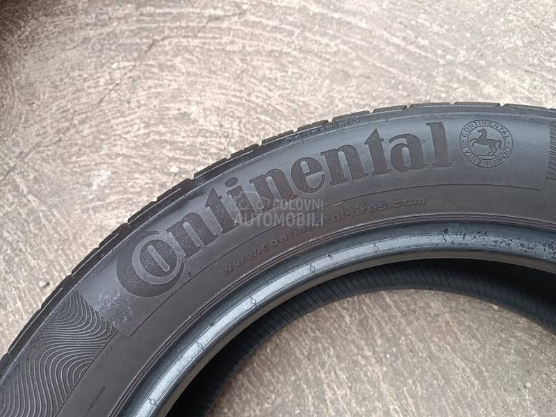 Continental 215/55 R17 Letnja