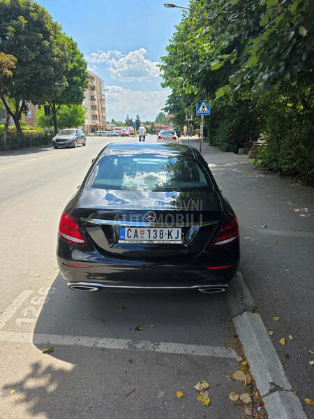 Mercedes Benz E 220 