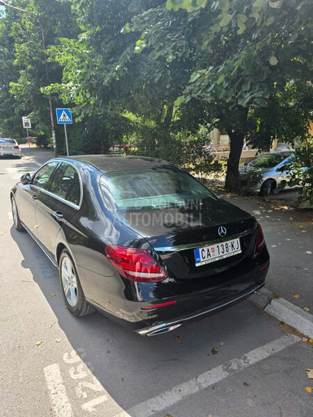 Mercedes Benz E 220 