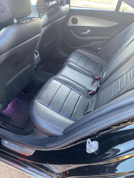 Mercedes Benz E 220 
