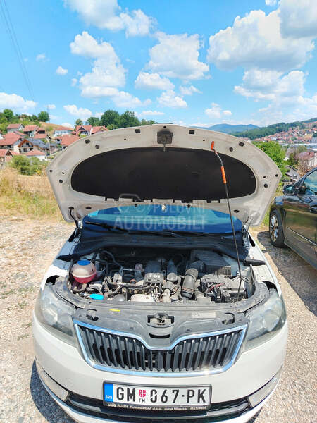 Škoda Rapid 