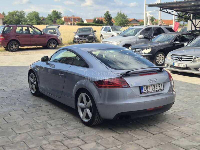 Audi TT 2.0 T S-LINE