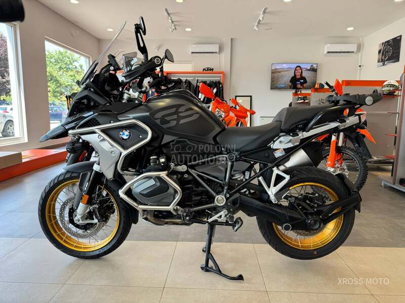 BMW R 1250 GS TRIPLE BLACK