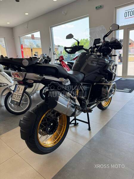 BMW R 1250 GS TRIPLE BLACK