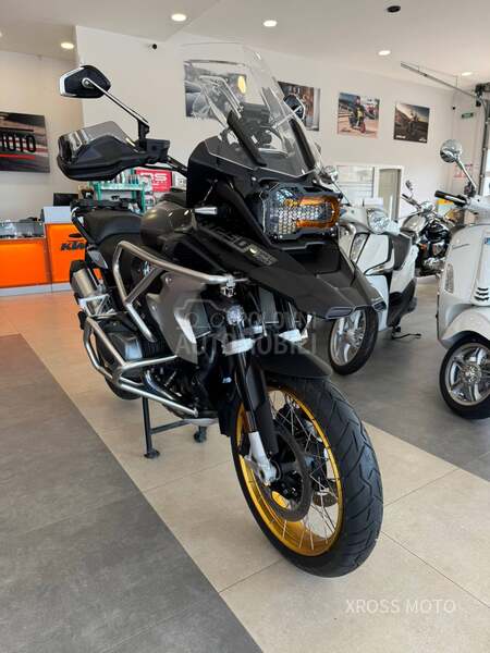 BMW R 1250 GS TRIPLE BLACK