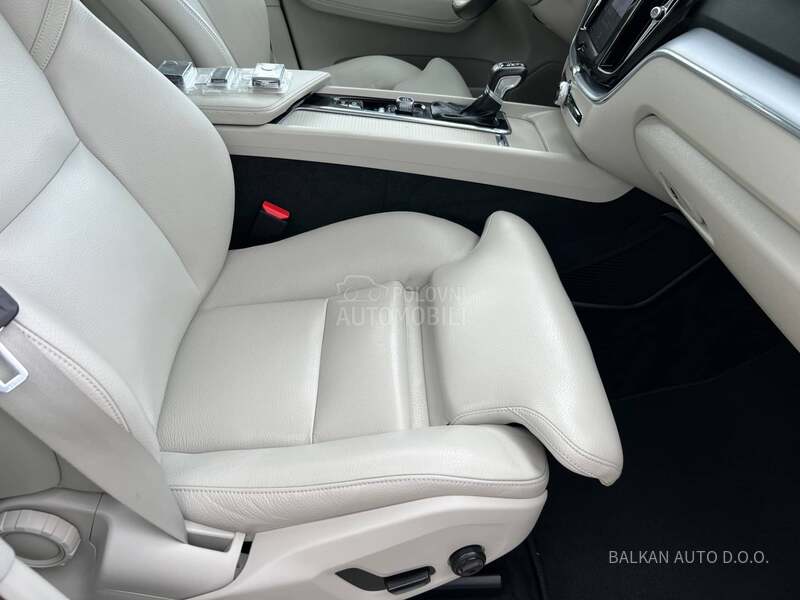 Volvo XC60 2.0D/NAV/LED/AUT/KAM