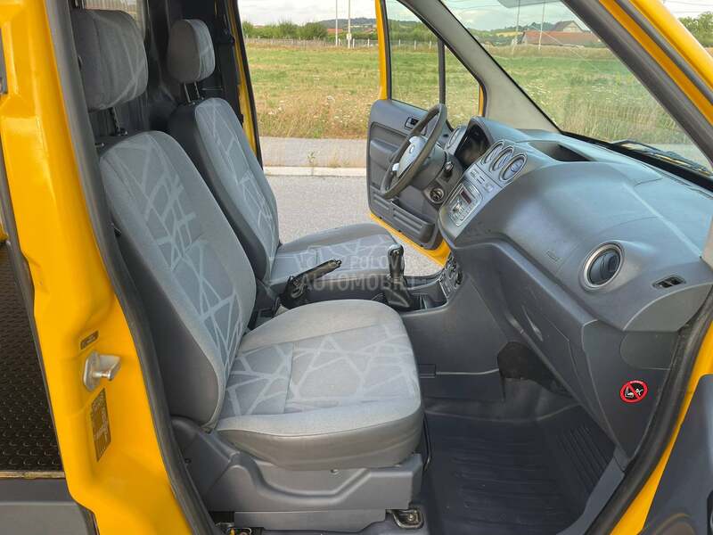Ford Transit Connect 1.8 tdci IZUZETAN