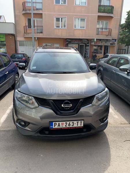 Nissan X-Trail sedam sedišta