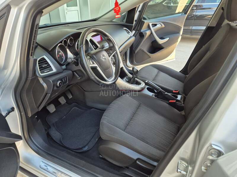 Opel Astra J 1.7 CDTI