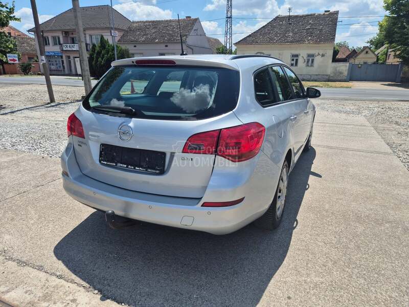 Opel Astra J 1.7 CDTI