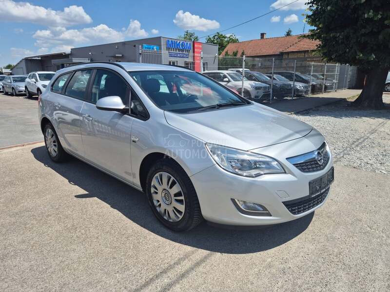 Opel Astra J 1.7 CDTI