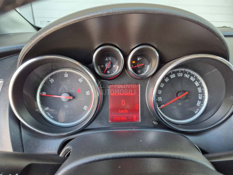Opel Astra J 1.7 CDTI