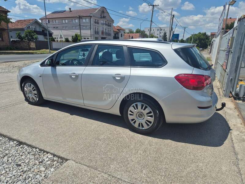 Opel Astra J 1.7 CDTI