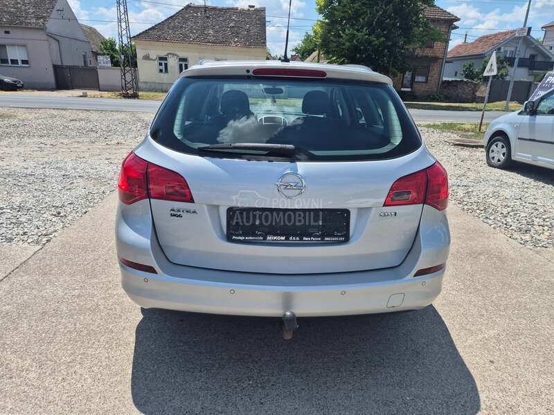 Opel Astra J 1.7 CDTI
